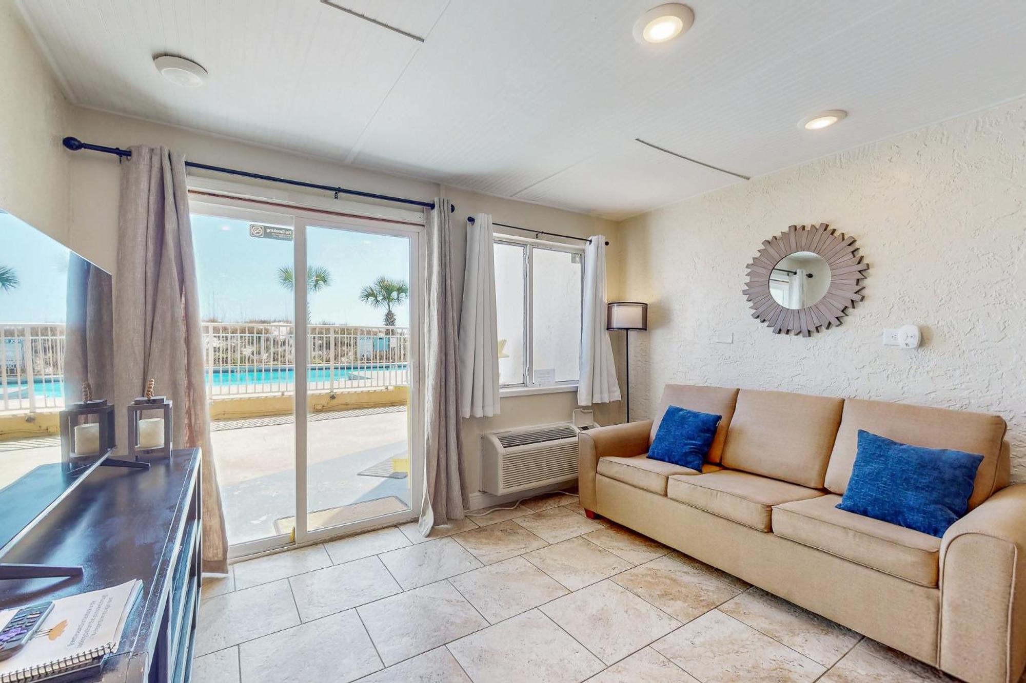 Ambassador C5 Hotel Panama City Beach Exterior photo